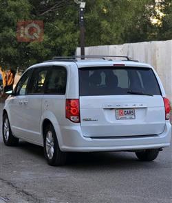 دودج جراند كارافان